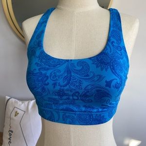 EUC LuluLemon Energy Sports Bra size 6